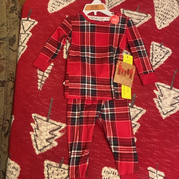 Let’s Get Cozy Christmas Crimson Plaid family Sleep Collection Pajamas NEW 12m - Picture 3 of 4